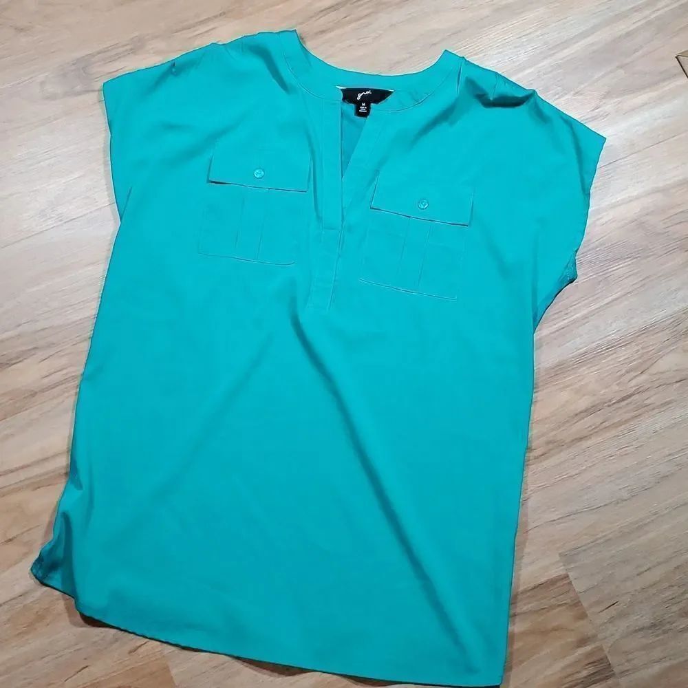 💜GNW Teal Vneck Rayon Blend Sleeveless Top Medium